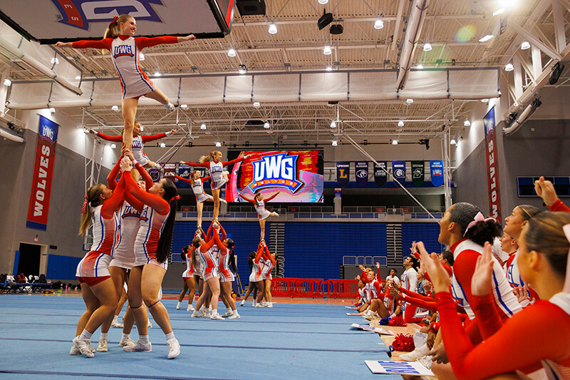 UWG cheerleaders