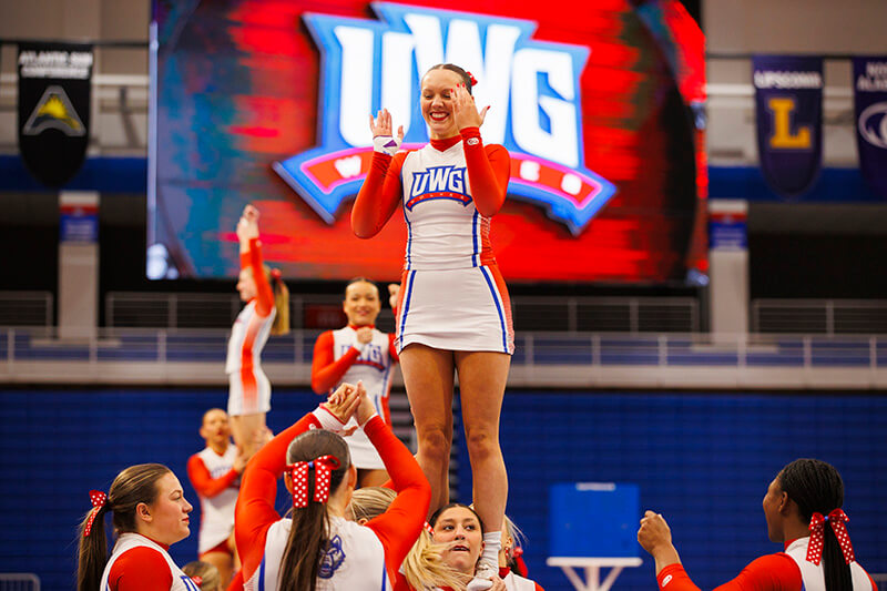 UWG cheerleaders